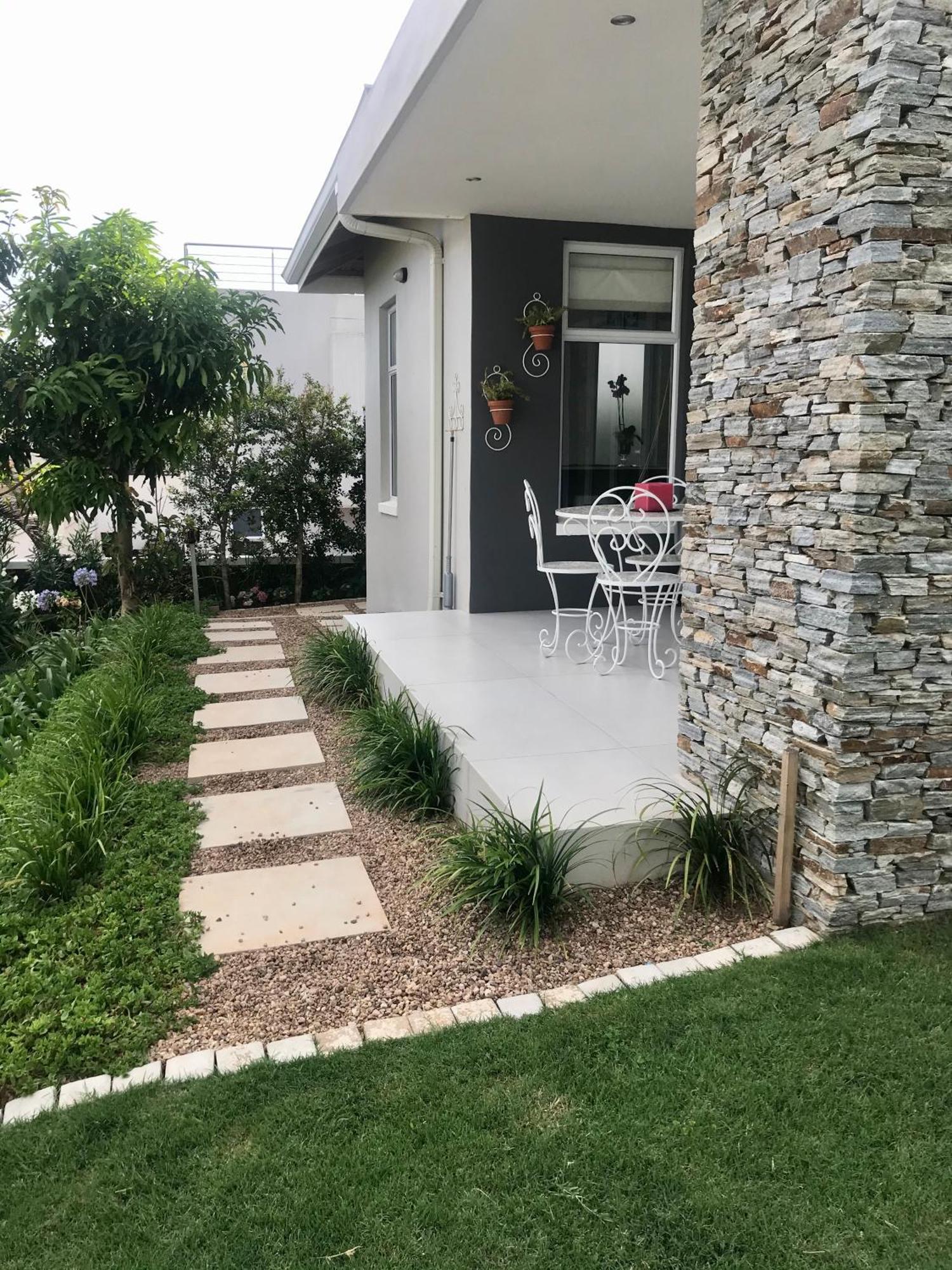 דורבן The Cottage On Cordia 2 Bedroom Self Catering 2Km From Umhlanga Beach מראה חיצוני תמונה